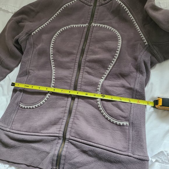 Special Edition Lululemon Zipup - Picture 11 of 11